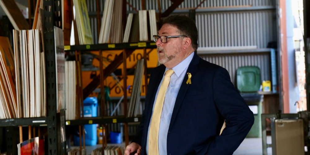 Peter Frazer, Founder of National Road Safety Week and President of SARAH Group stood giving a toolbox talk in Darwin